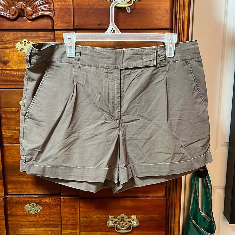 Ladies Bermuda shorts. Dress up or wear casually